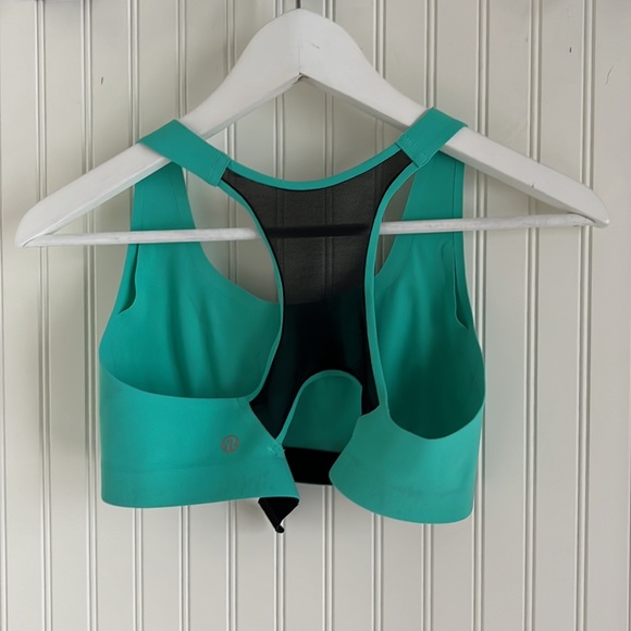 Lululemon High Impact Sports Bra - Picture 2 of 8